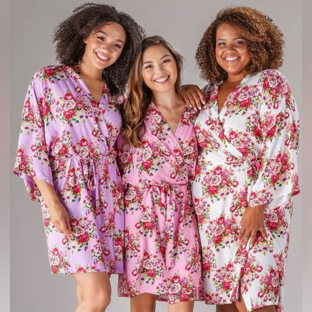 NWT Kennedy Blue Floral Bridesmaid Robe - White Bride